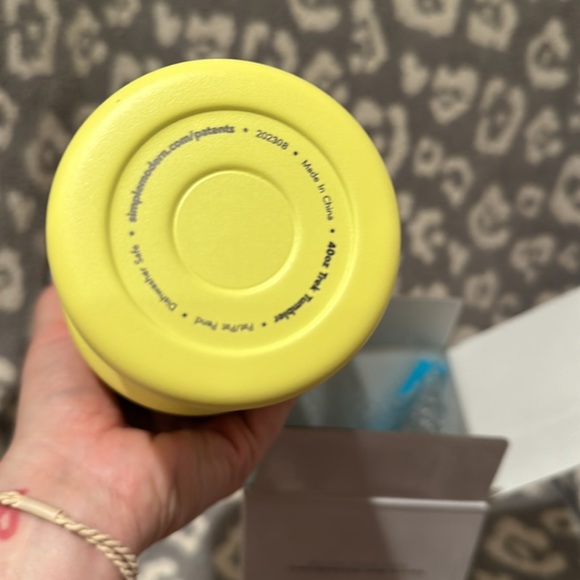 Simple Modern Trek 40oz Tumbler in 🍋 Lemon 🍋 Drop 🍋New 🆕 & Never Used😍 - Picture 9 of 17
